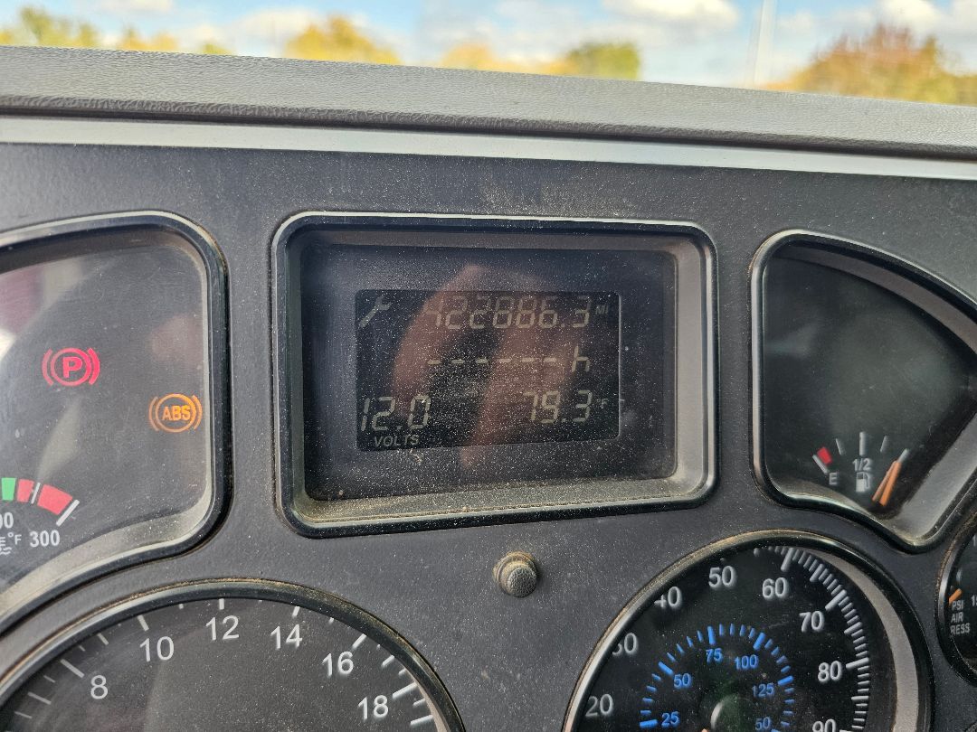 2010 MACK CHU613 Pinnacle - Image 9